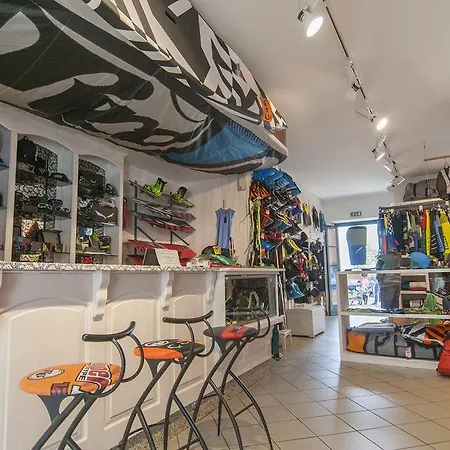 Ostello Campione Del Garda Surf House *